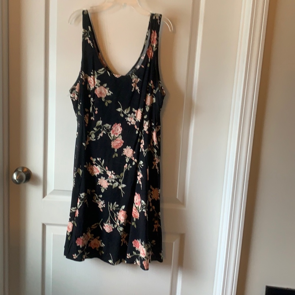 Floral pink and black zippered dress